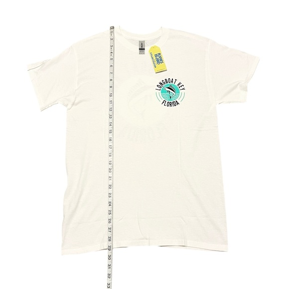 Gildan White Graphic Beach T-Shirt 100% Cotton Size: Medium - Picture 4 of 7